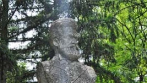 Разград почита Ботев пред паметника му на 6 януари