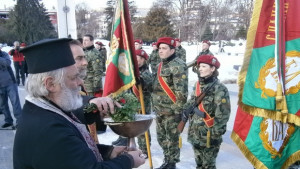 Осветиха бойните знамена на военните формирования в Плевен