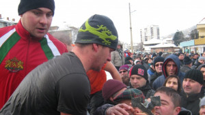 27 годишният Борислав Георгиев извади Богоявленския кръст в Дупница