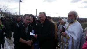 За втора година Желязко Петров извади кръста от река Поповска