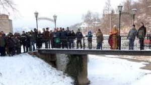 Мариян Костадинов извади Богоявленския кръст в Трявна