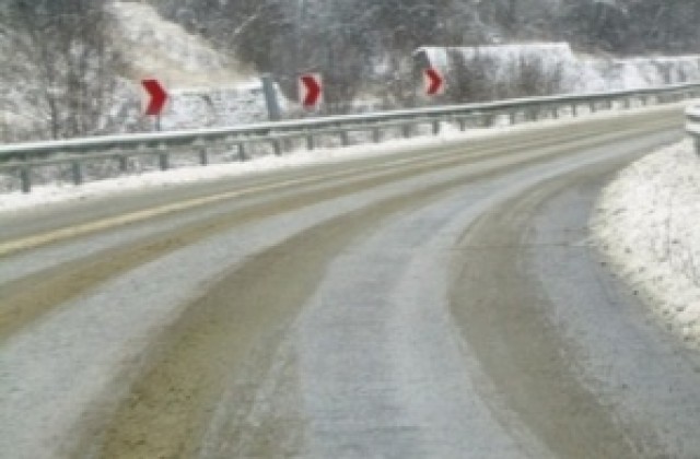 Пътищата са проходими при зимни условия