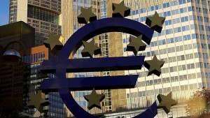 Понестабилна година за валутните пазари прогнозира икономист