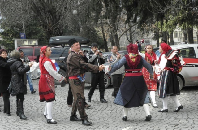 Празнуваме Бабинден