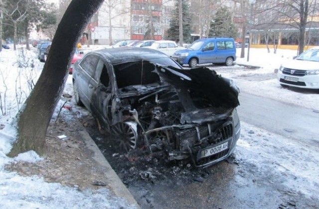 Автомобил и комин горяха в региона