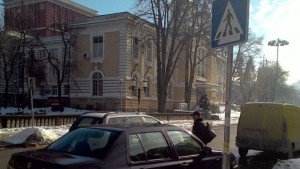 Найудобното място да паркираш в Габрово 3 СНИМКИ