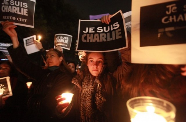 Холандци и руснаци почетоха паметта на жертвите от атентата срещу Шарли ебдо