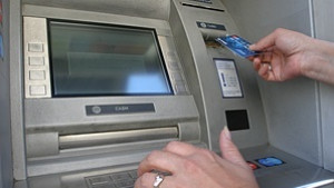Интегрират универсален ключ към системите за местни данъци и такси