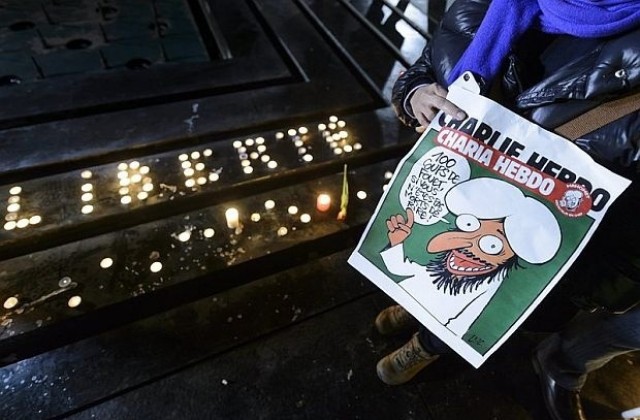 Подпалиха редакция в Хамбург, препечатала карикатури на „Шарли ебдо