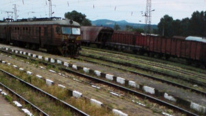 Кметът на Враца е против спирането на влаковете в региона