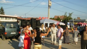 Ромски булки от Кюстендил все по често свиват гнезда с