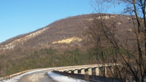 Пътищата в региона са мокри проходимостта им е при зимни