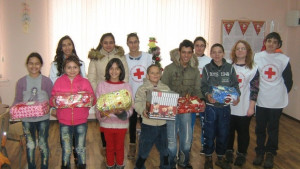Подаръци за децата от ЦОП в Стралджа