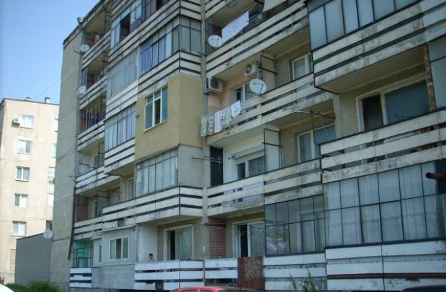 Безплатното саниране ще намали разходите за ток с 50%