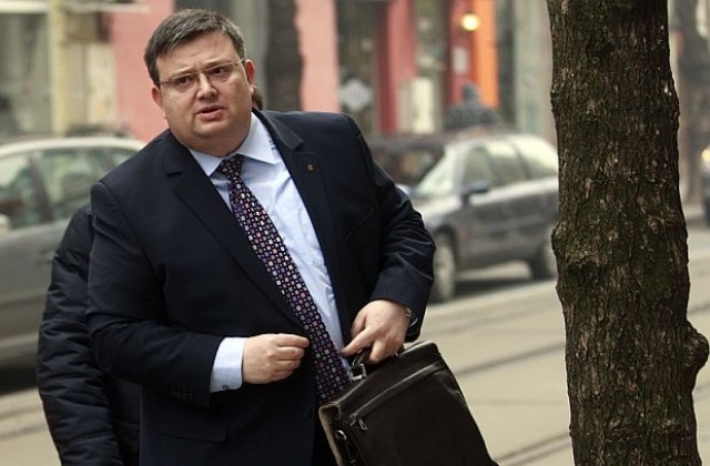 Стратегията за съдебна реформа трябва да е по-конкретна, смята Цацаров