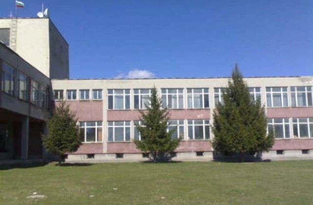 Обраха училището в Браничево