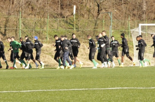 И латвийски национал на проби в Берое