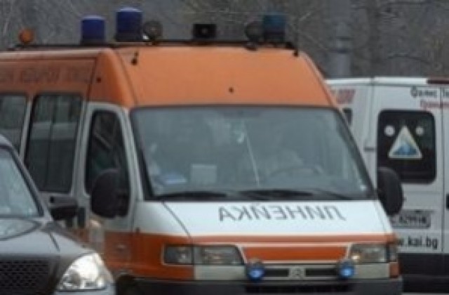 Неправоспособен шофьор рани четирима в катастрофа