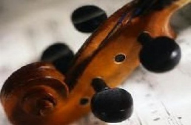 Музикалната азбука стигна до буква Ф