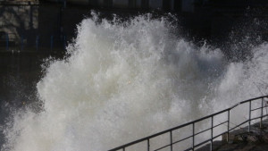 Рисковите водоеми в страната са 106