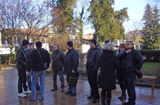 Десетина души се отзоваха на поканата за протест в Добрич