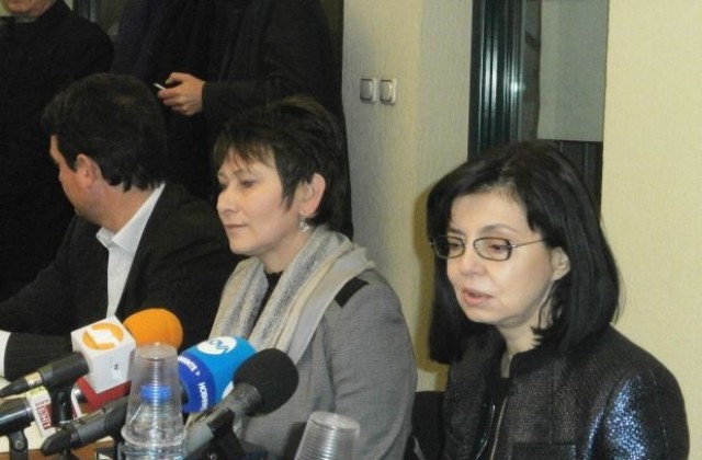 Кунева: Може да имаме 4 проекта с Румъния по плана „Юнкер