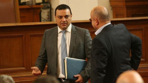 Възстановяват спрените влакове от другата седмица