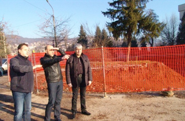 Бъдещето на Старото военно училище обсъдиха вицепремиер, областен управител и кмет