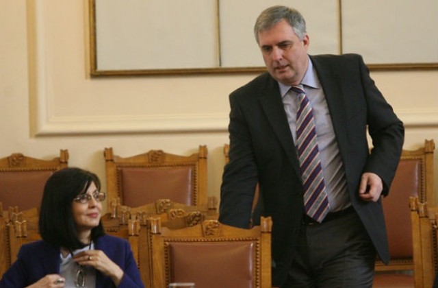 Вноските за пенсия могат да се вдигат с 0,5% годишно