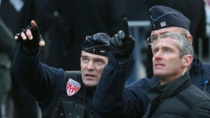 Нападенията в Париж подхраниха конспиративни теории