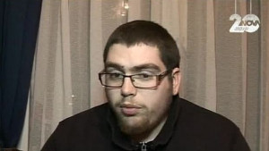 Студент от Морското училище моли за помощ за да живее