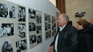 Надежда Захариева откри изложба посветена на Дамян Дамянов
