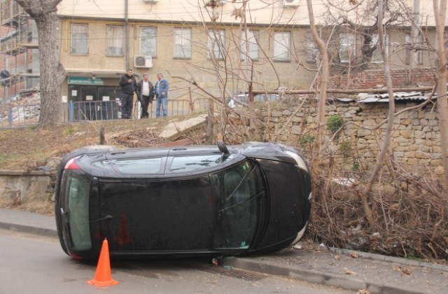 Пишман шофьорка спретна зрелищна каскада