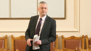 IT браншът поиска от Лукарски ускоряване издаването на синя карта