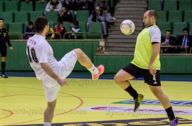 „Валентин Петров 2004“, „2 + 2“ и „Стеф-Венци инс“ са осминафиналисти