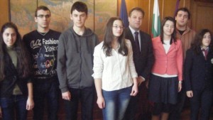 Кметът на В Търново награди даровити деца