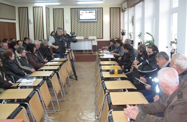 Засилен интерес в Мездра към санирането на многофамилните жилищни сгради