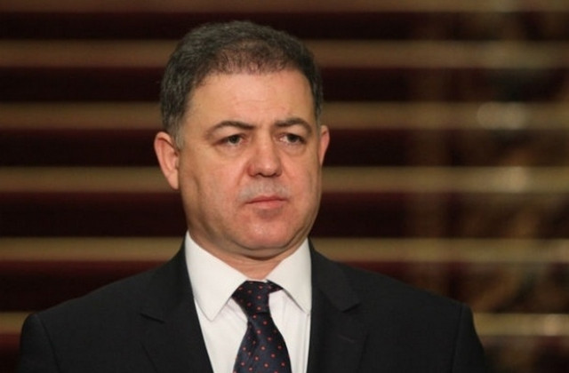 Министърът на отбраната ще посети Велико Търново