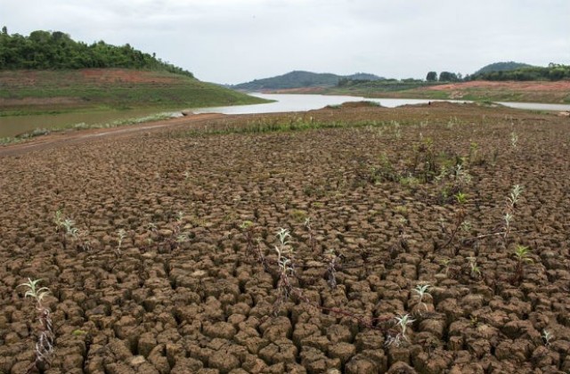 Невиждана от десетилетия суша мъчи Бразилия