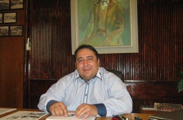 Управителите на общинските дружества в Дупница с голямо увеличение на заплатите ?