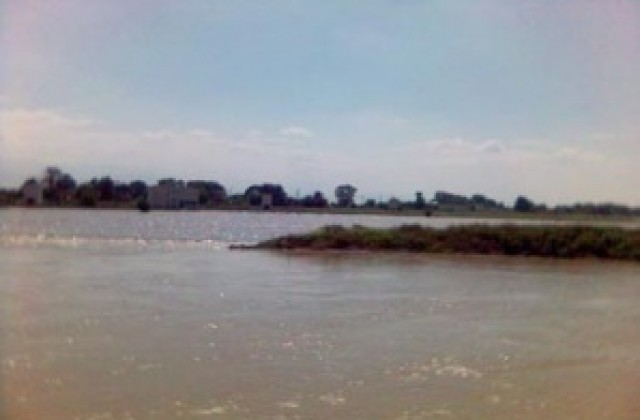 Заради повредена дига има риск от нови наводнения в Садово