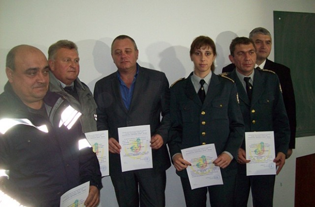 Наградиха „Пожарникарите на годината“ за област Враца