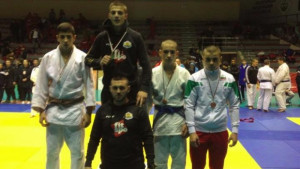 Бронзов медал за еленските джудисти