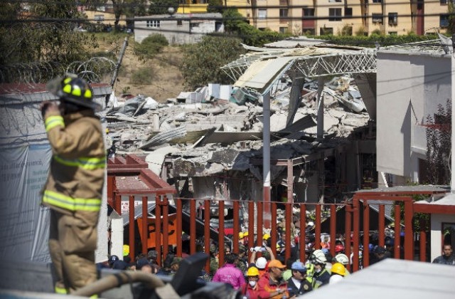 Експлозия в детска болница в Мексико уби двама души
