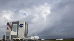 НАСА отлага изстрелването на спътник който ще измерва влагата в