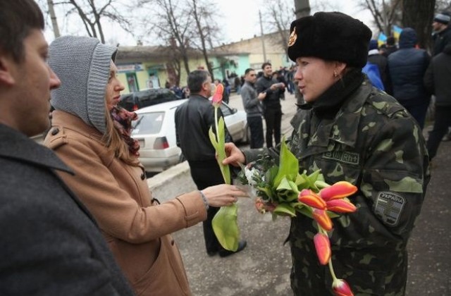 Украинската армия мобилизира и жени