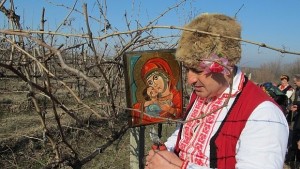 Почитаме Свети Трифон покровител на лозарите винарите и кръчмарите