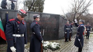 Двама български президенти почетоха паметта на жертвите на комунистическия режим