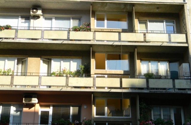 От днес подаваме документи за безплатно саниране