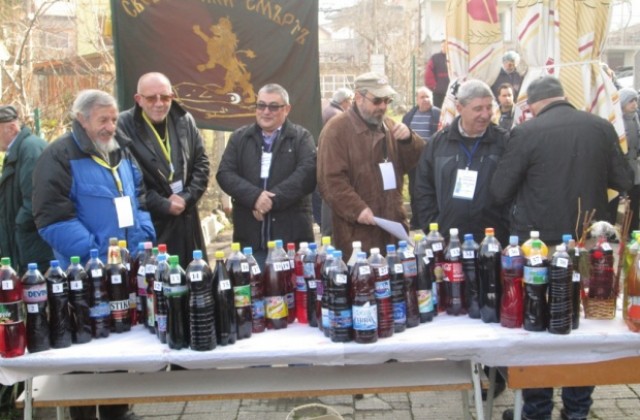 Читалище Пробуда отново с конкурс за най- добро домашно вино